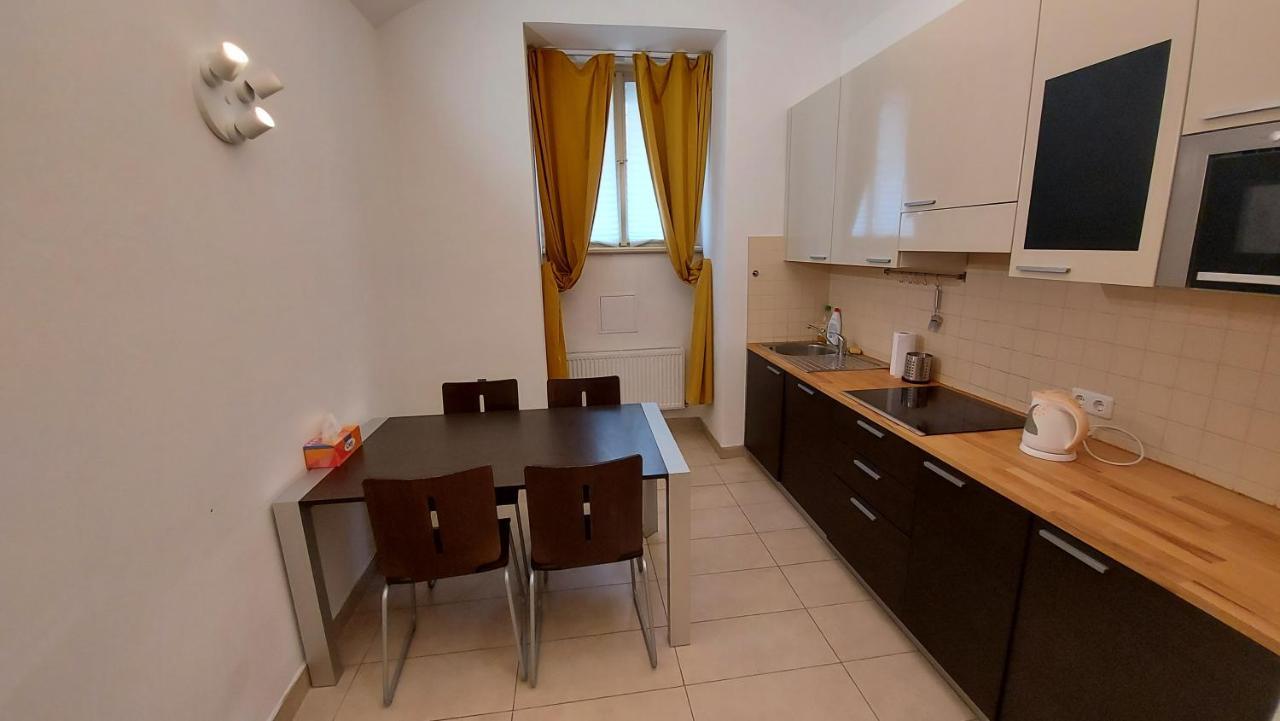 Quiet Apartment In Prague Center Buitenkant foto