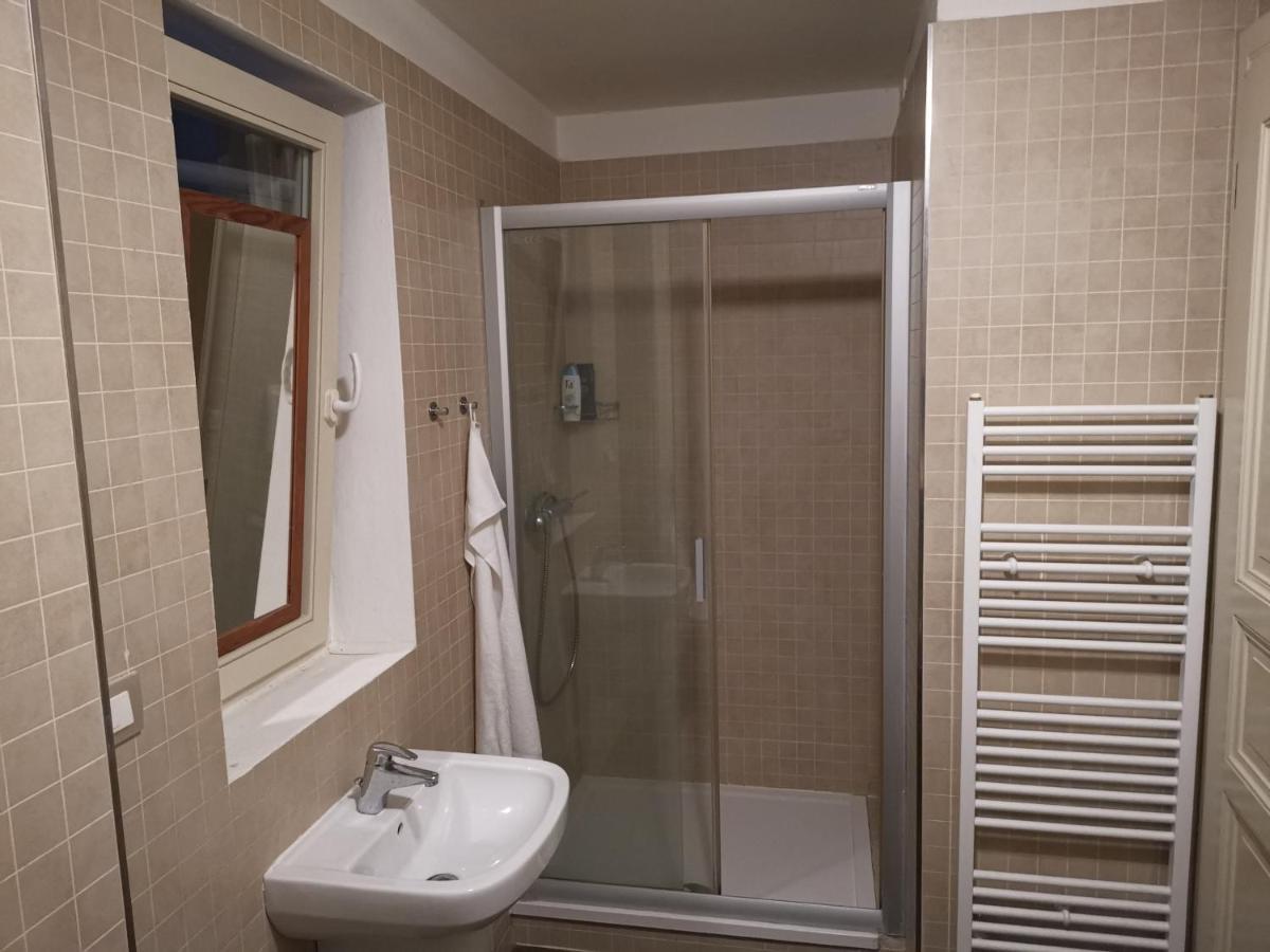 Quiet Apartment In Prague Center Buitenkant foto