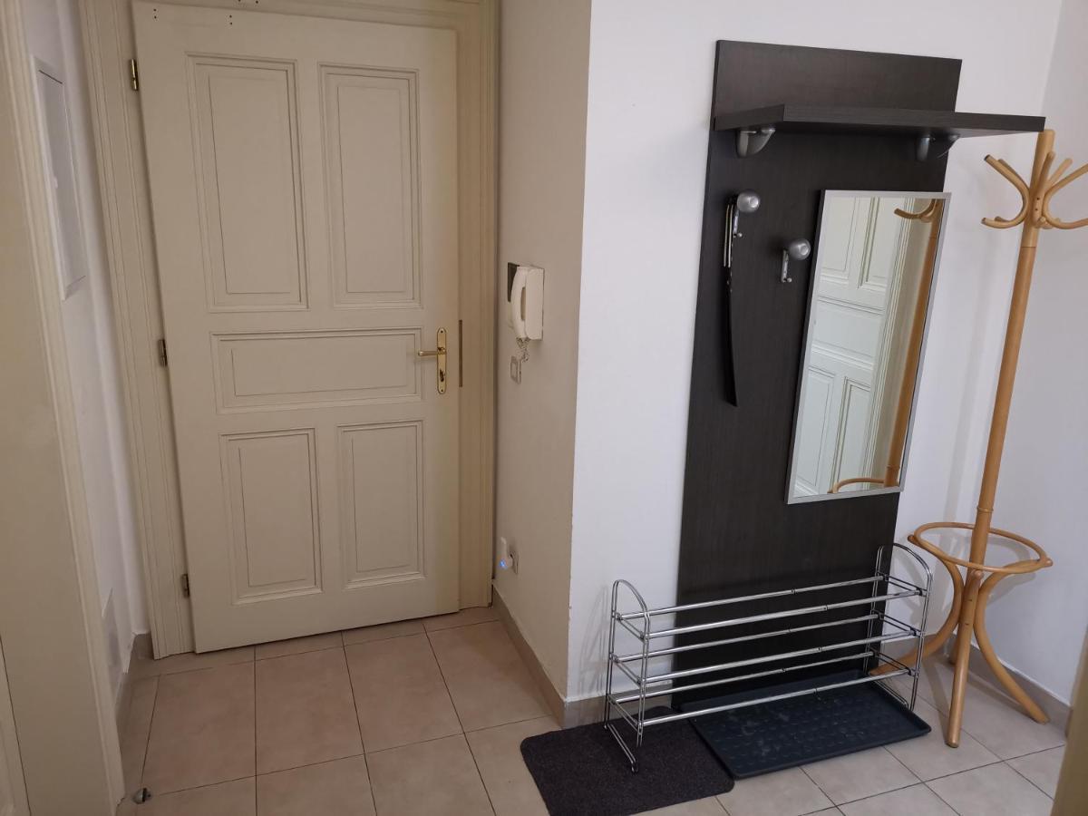 Quiet Apartment In Prague Center Buitenkant foto